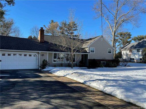 Image 1 of 22 for 3 Maria Court in Long Island, Huntington Sta, NY, 11746