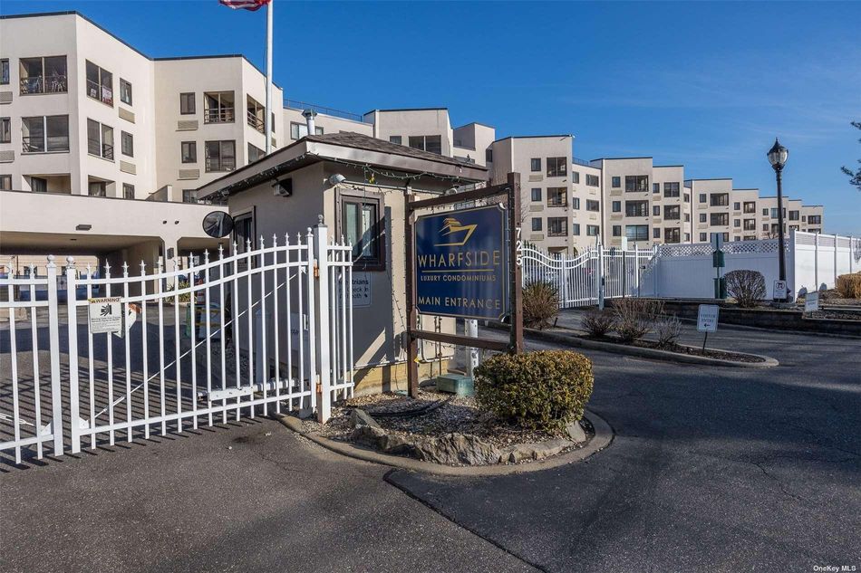 Image 1 of 19 for 725 Miller Avenue #430 in Long Island, Freeport, NY, 11520