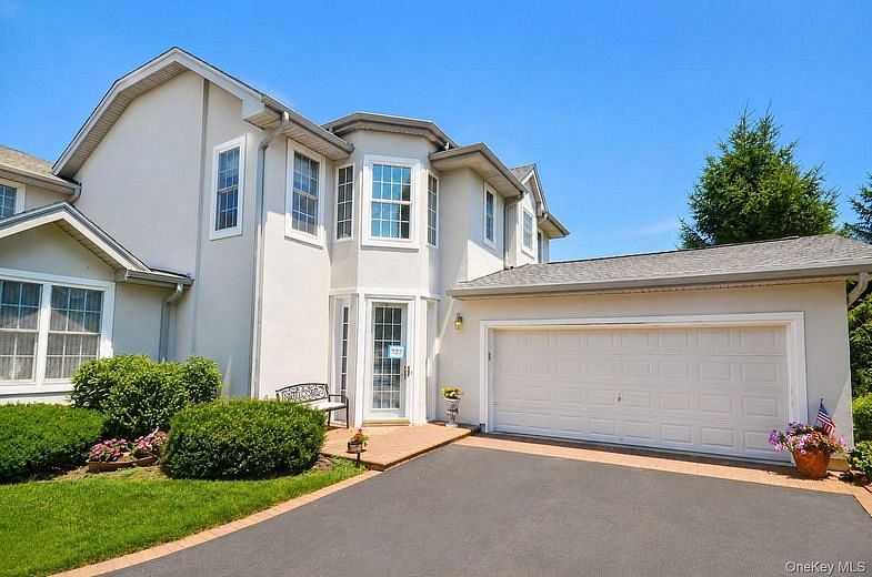 727 Balfour Place