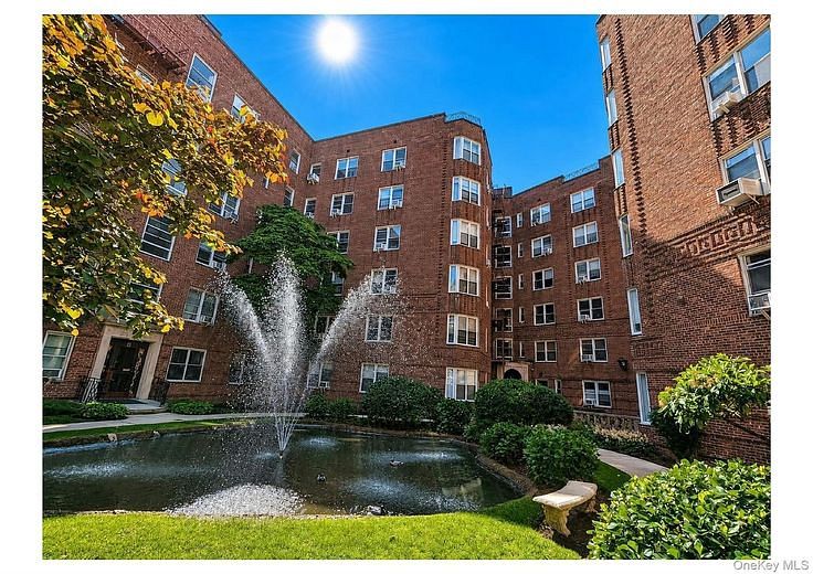 73-12 35th Avenue #D32
