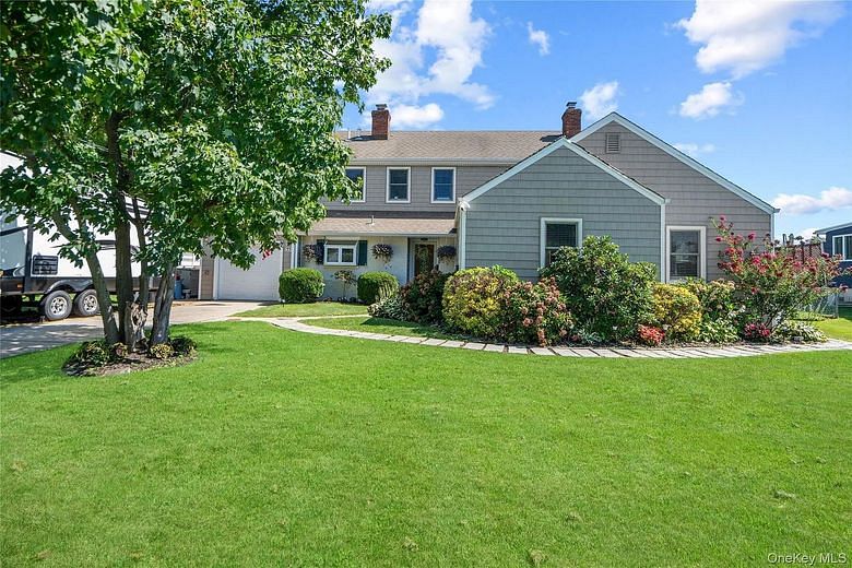 73 Maple Avenue