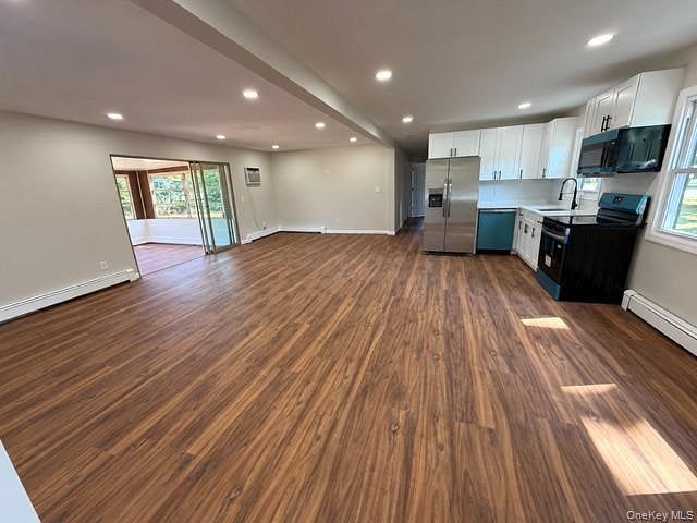 73 Spar Drive