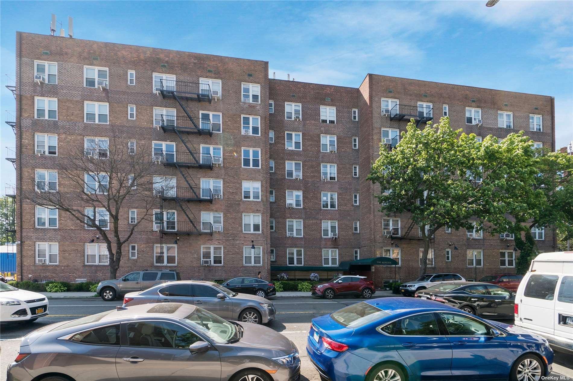 7510 Yellowstone Boulevard #4L in Queens, Rego Park, NY 11374