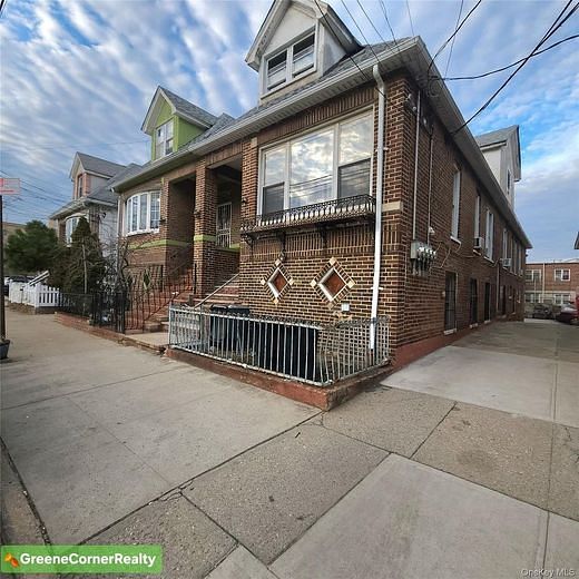 735 E 93rd Street
