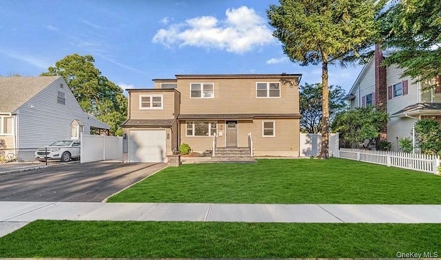 737 Flowerdale Drive