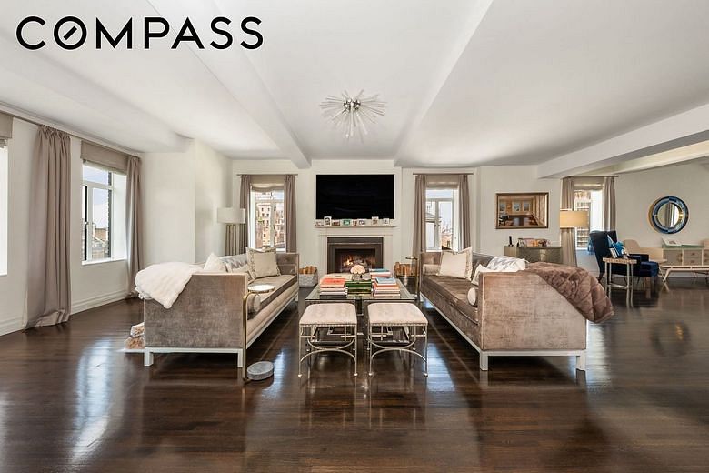 737 Park Avenue #19A