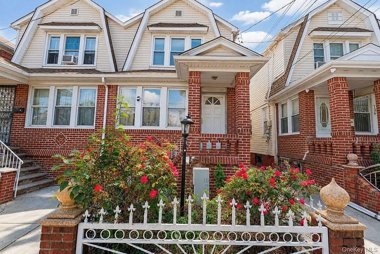 738 E 45th Street