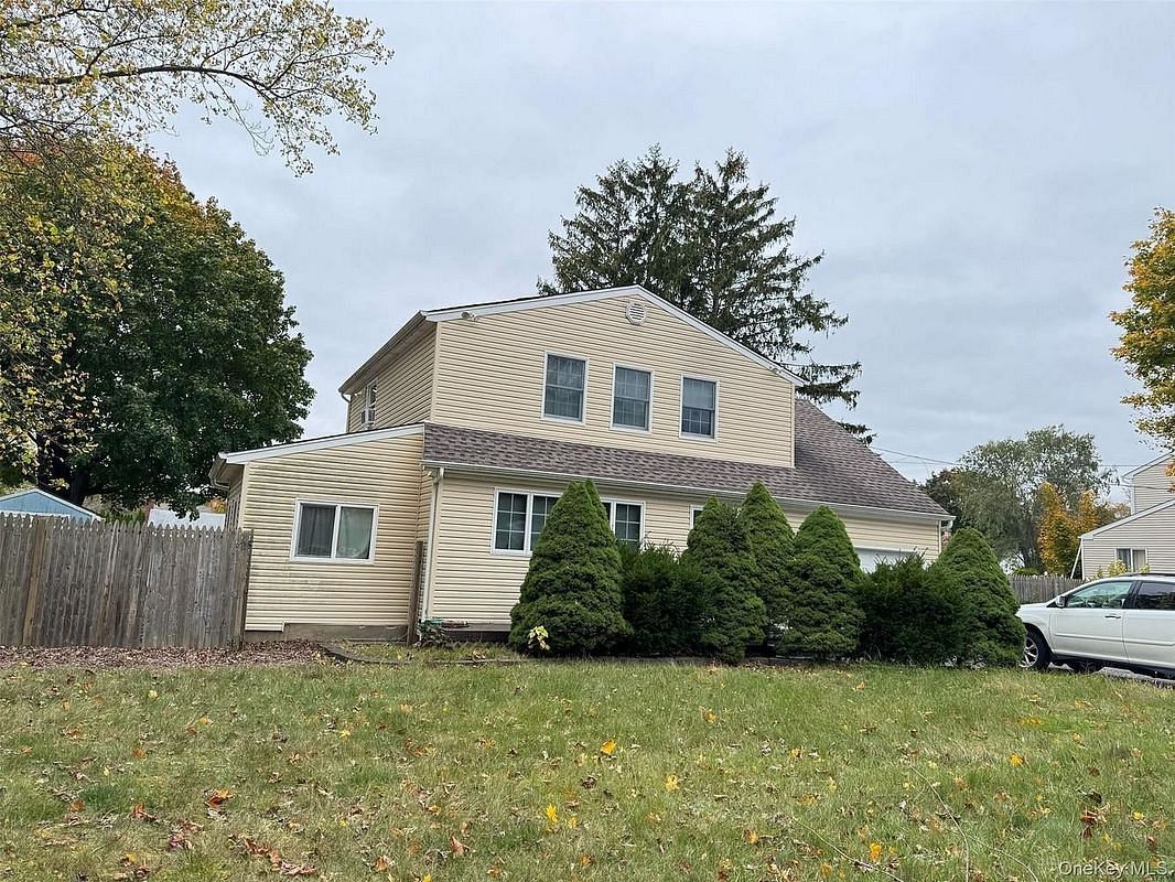 Image 1 of 2 for 74 Bellwood Avenue in Long Island, Brookhaven, NY, 11720