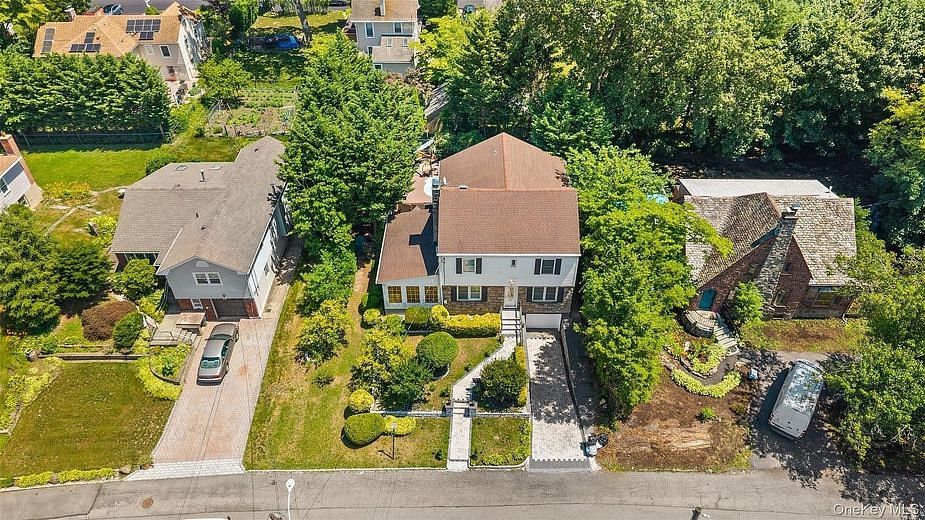 74 Elaine Terrace