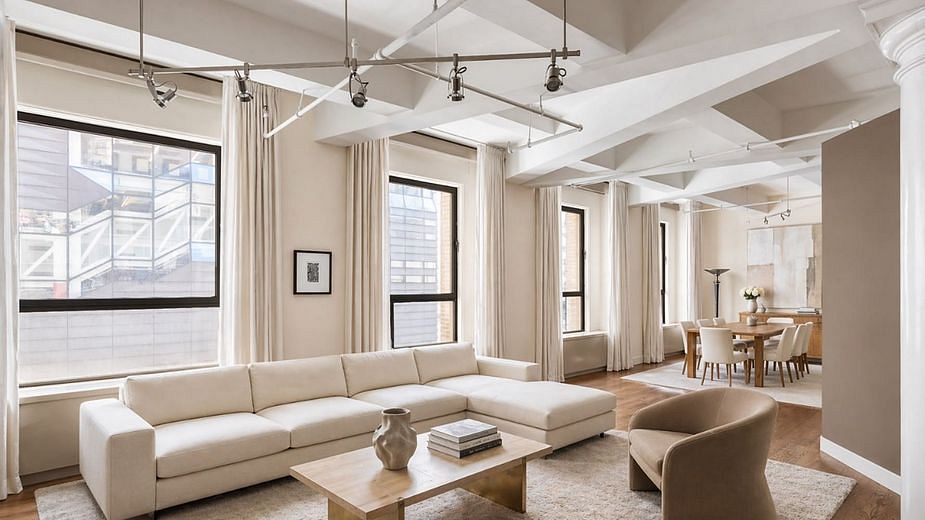 74 Fifth Avenue #4A
