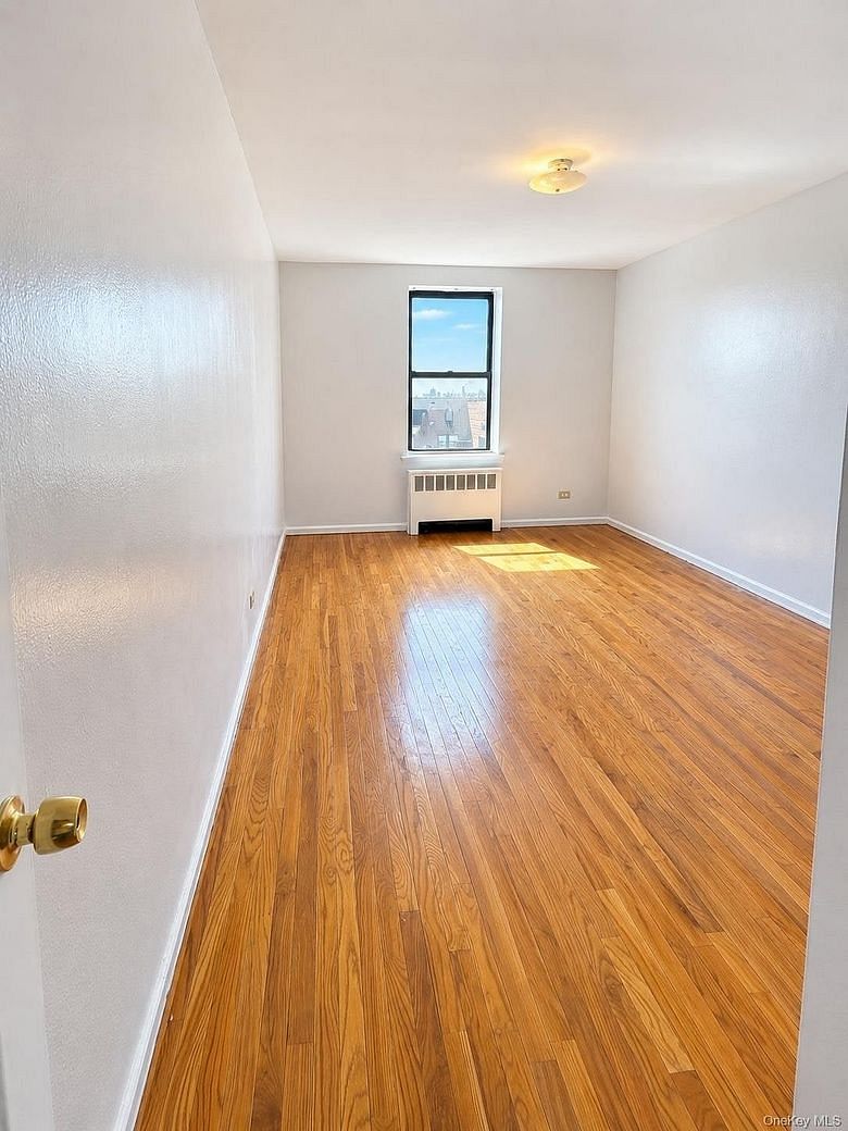 740 E 232nd Street #6G