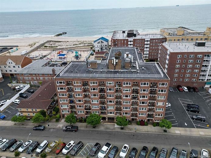 740 E Broadway #6k