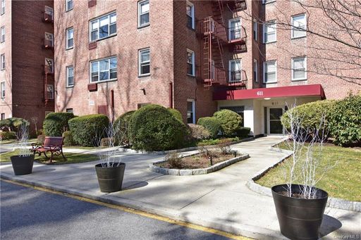 Image 1 of 18 for 611 Palmer Road #3V in Westchester, Yonkers, NY, 10701