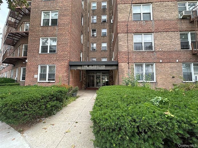 7445 Yellowstone Blvd #5G