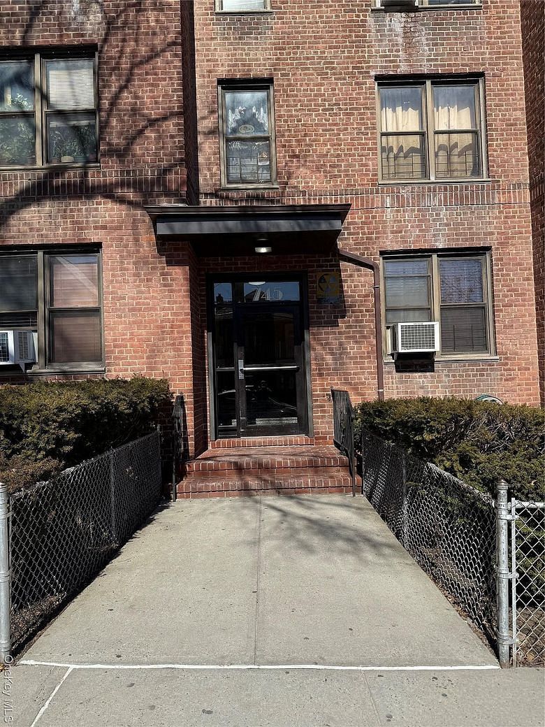 745 E 231st Street #3F