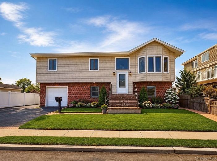 745 S 9th Street