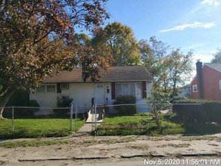 Image 1 of 3 for 7 Prospect St in Long Island, Amityville, NY, 11701