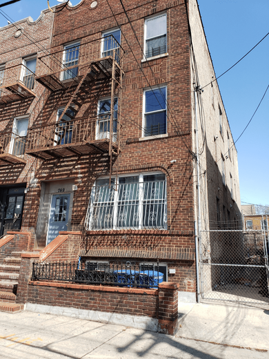 749 Pennsylvania Avenue