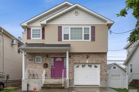 Image 1 of 26 for 3109 Royal Ave in Long Island, Oceanside, NY, 11572