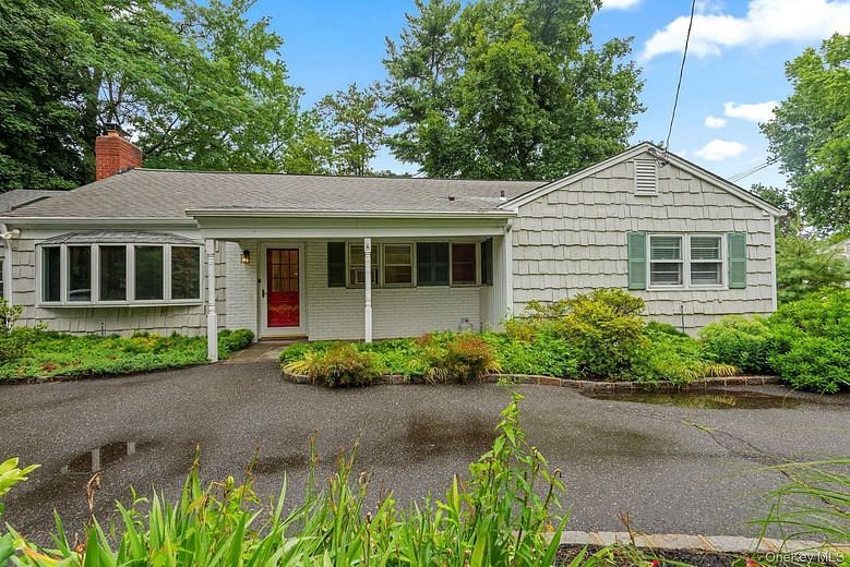 75 Cove Road