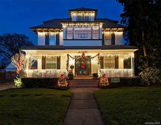 75 Hendrickson Avenue