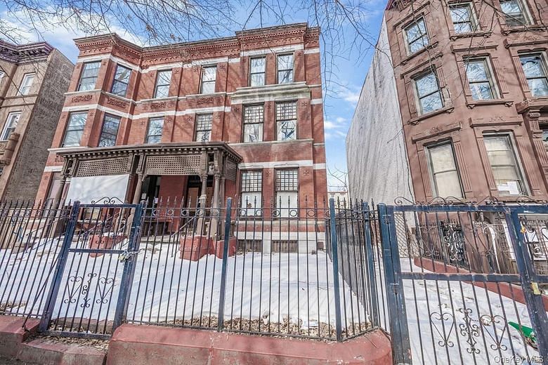 75 Macon Street #HSE