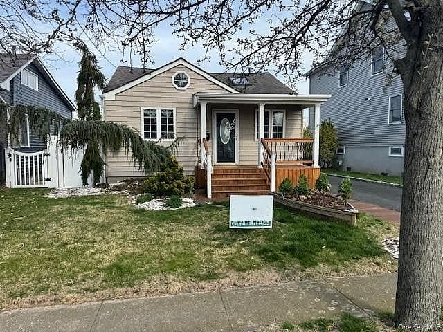 75 S Bay Drive