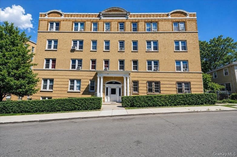 75 Saint Andrews Place