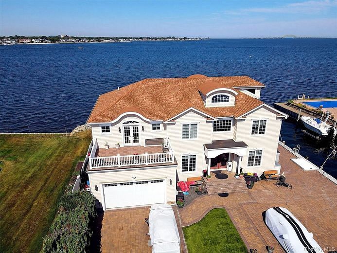 75 Yacht Club Road