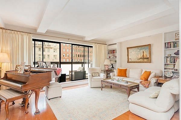 750 Park Avenue #12B