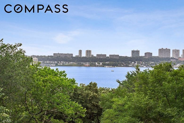750 Riverside Drive #4C