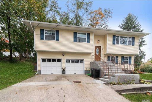 Image 1 of 20 for 52 Lakeview Drive in Long Island, Kings Park, NY, 11754