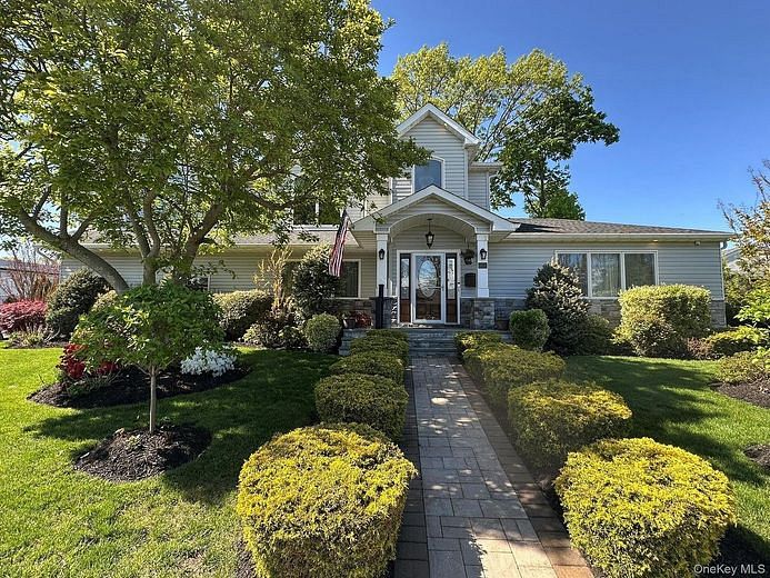 752 Kensington Court