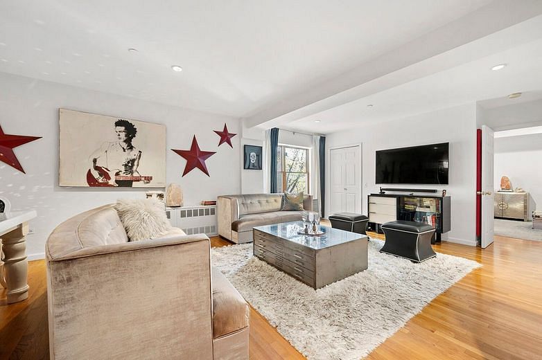 754 East 6th Street #4E