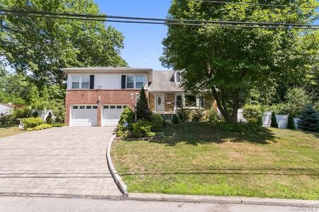 Image 1 of 32 for 110 Eisenhower Drive in Westchester, Yonkers, NY, 10710