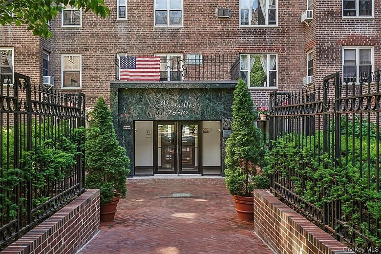 76-10 34th Avenue #3H