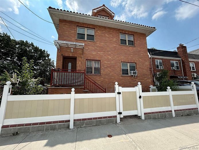 76-18 57th Road