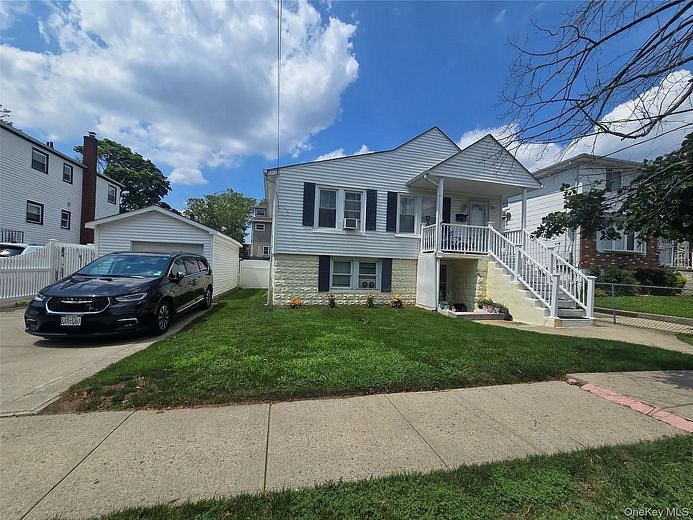 76 2 Avenue