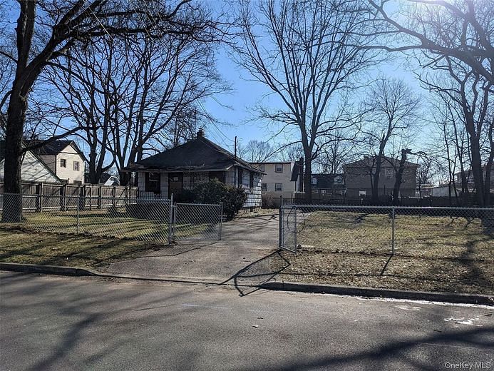 76 Cumberland Avenue #5C