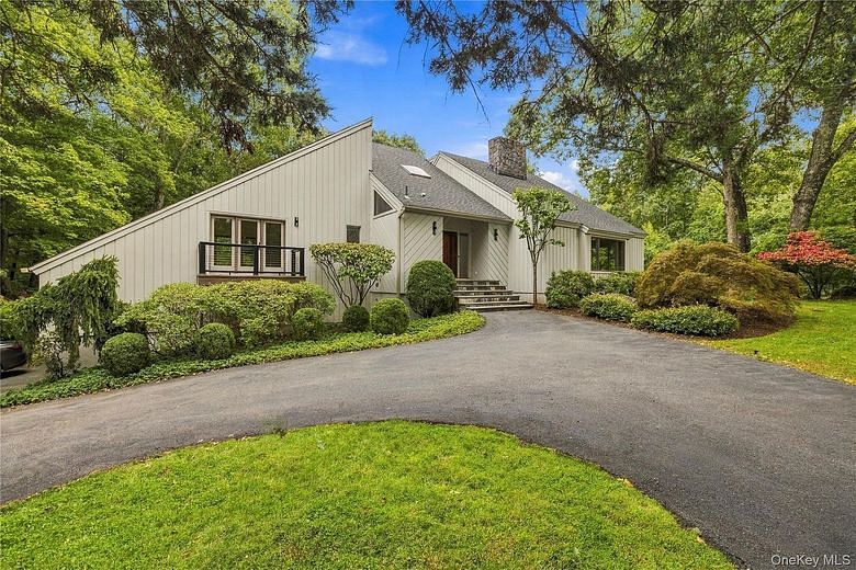 76 Pine Brook Road