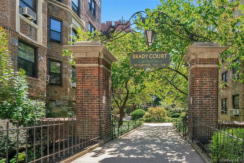 760 Brady Avenue #117