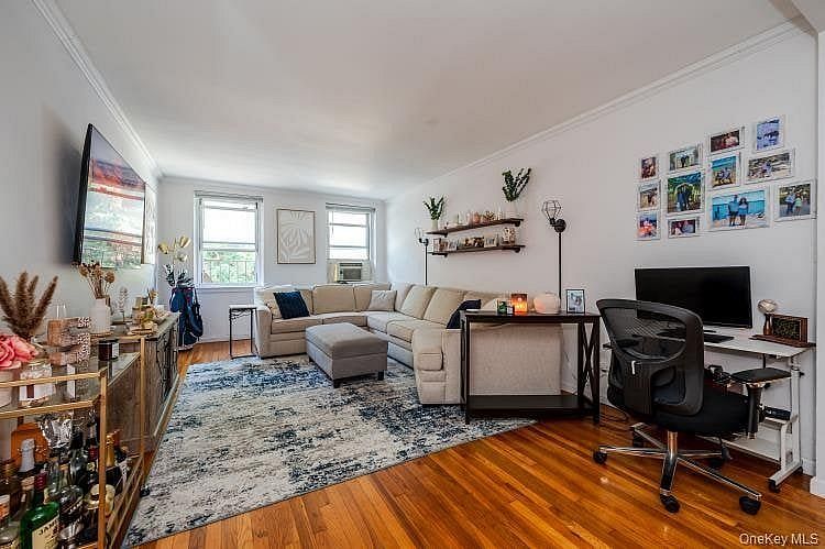765 Bronx River Road #2i
