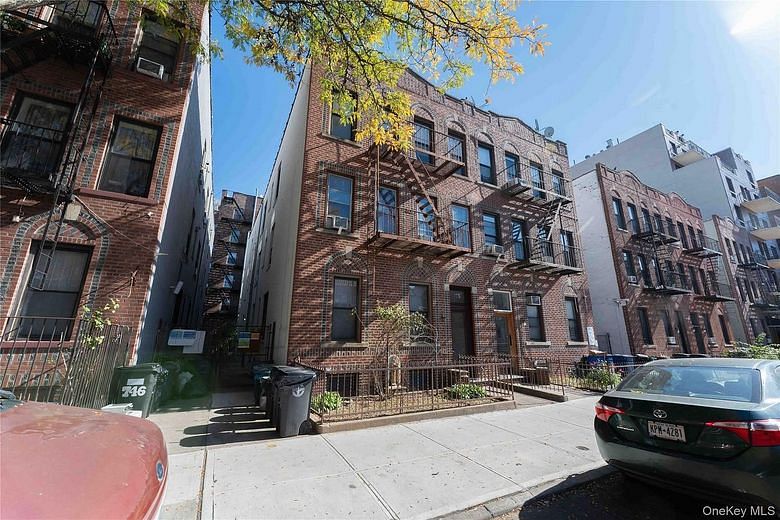 765 E 9th Street