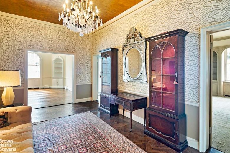 765 Park Avenue #14A1