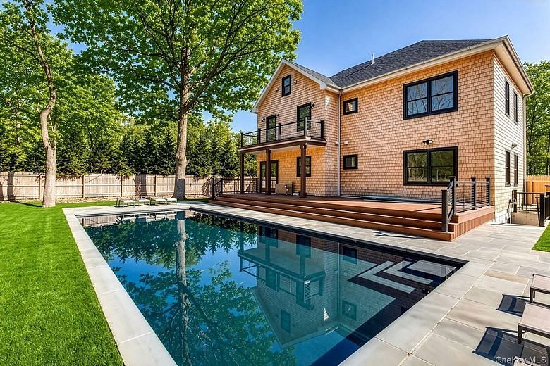 768 Bridgehampton Sag Harbor Turnpike