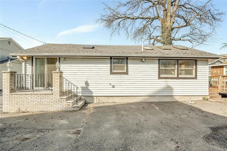 76A Edgewater Park #A