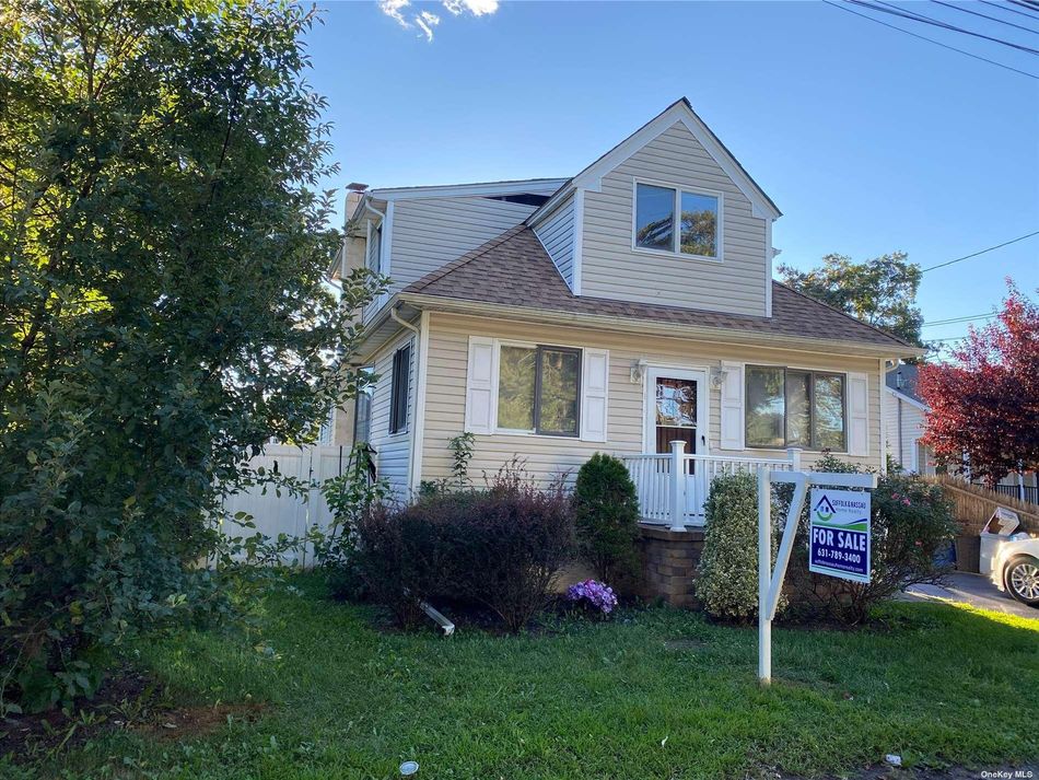 Image 1 of 3 for 124 S 28th Street in Long Island, Wyandanch, NY, 11798