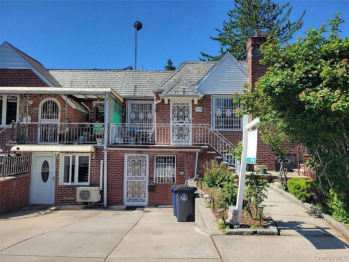 77-06 Kneeland Avenue