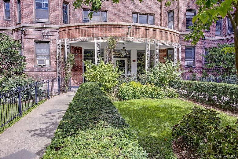 77-11 35th Avenue #1S