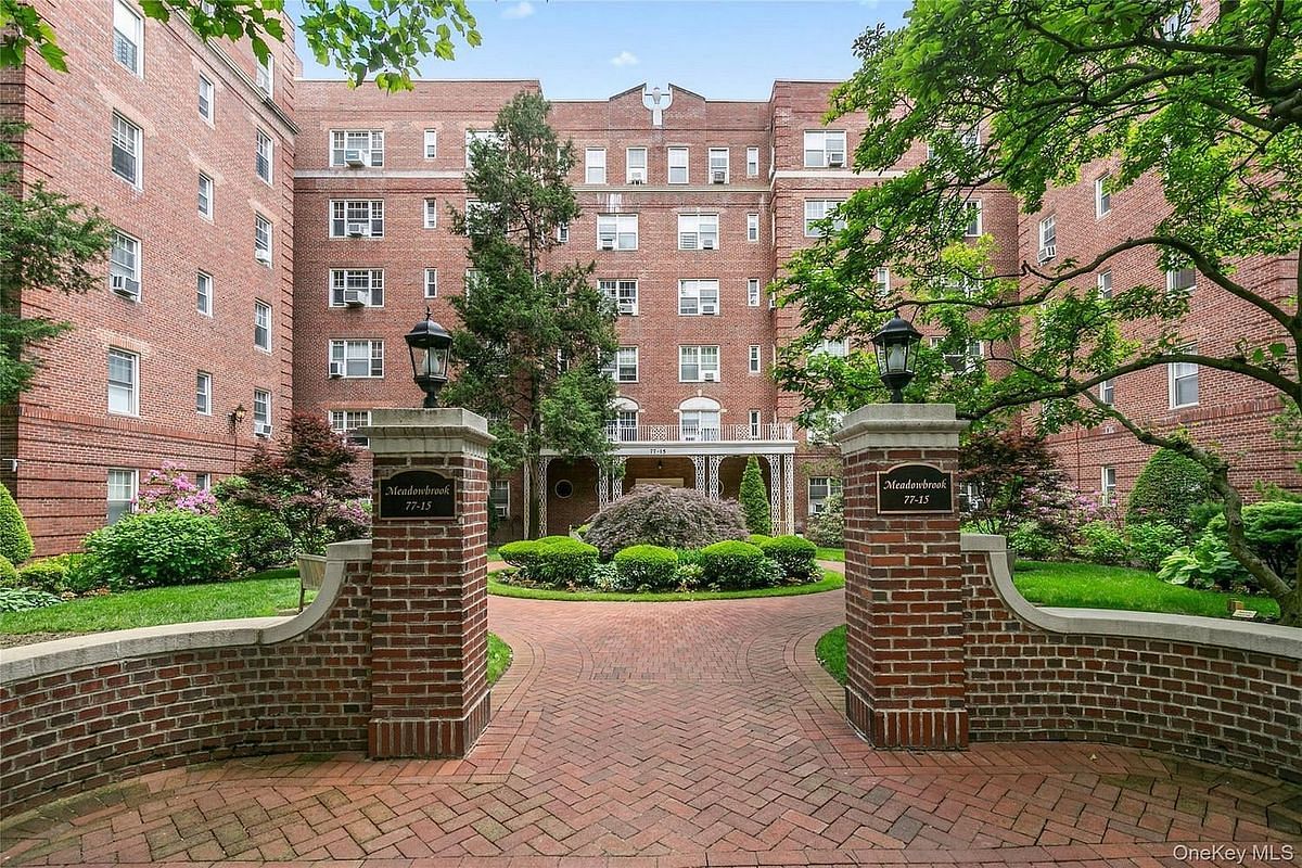 Image 1 of 23 for 77-15 113 Street #6L in Queens, Forest Hills, NY, 11375